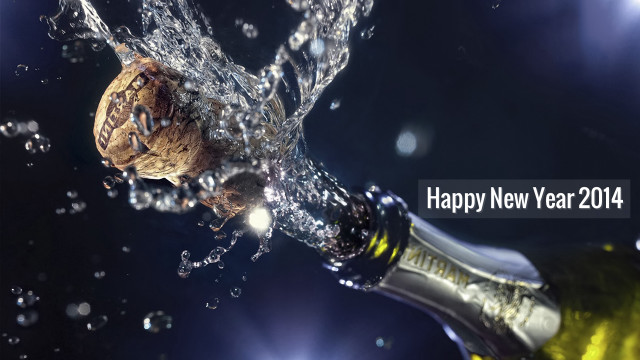 Champagne pour water happy new free wallpaper - medium preview image