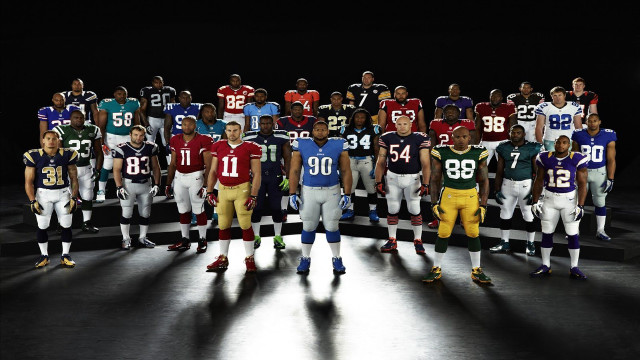 Football players uniforms numbers team #4 free wallpaper - medium preview image