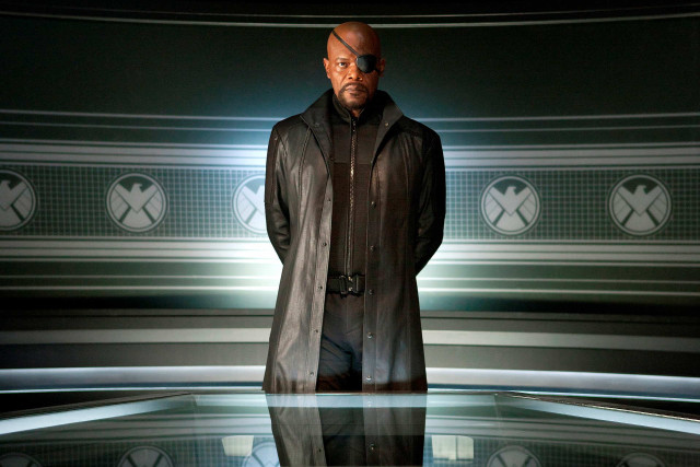 Man trench coat mirror dark free wallpaper - medium preview image
