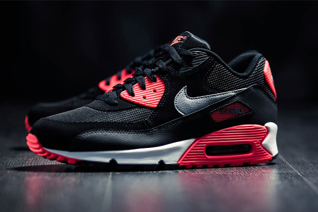 Nike airmax black red flames free wallpaper - medium preview image
