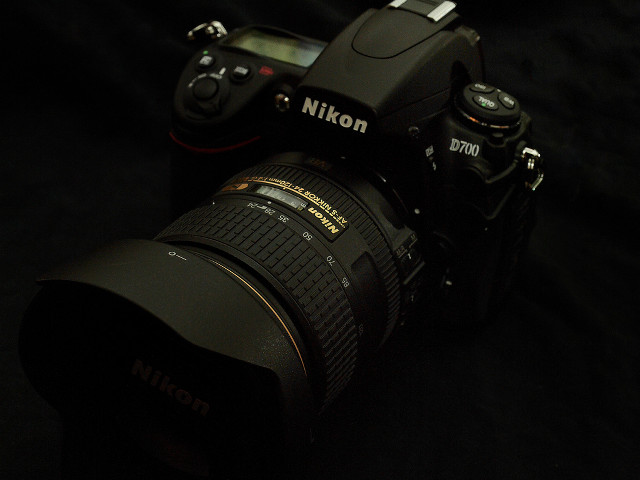 Camera lens flash tiltshift 50mm free wallpaper - medium preview image