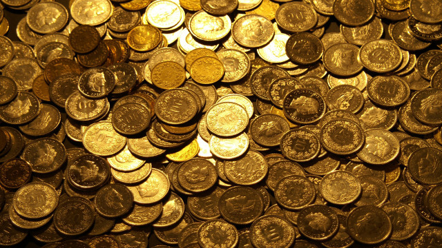Gold coins table pile other free wallpaper - medium preview image