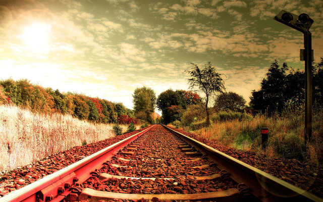 Train track sky trees red free wallpaper - medium preview image
