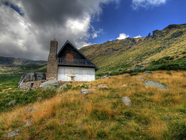 House hill cloudy sky mountain #2 free wallpaper - medium preview image