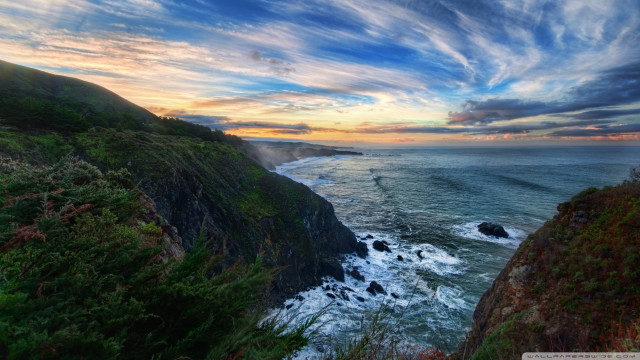 Cliff water sunset clouds sky free wallpaper for desktop - medium preview image