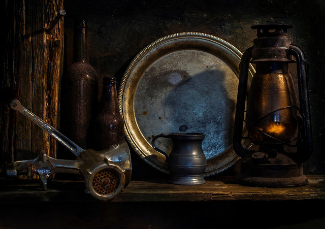 Table plate lamp spoon bottle free wallpaper - medium preview image