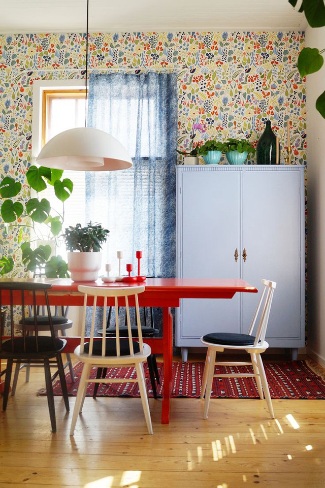 Dining room red table white free wallpaper - medium preview image