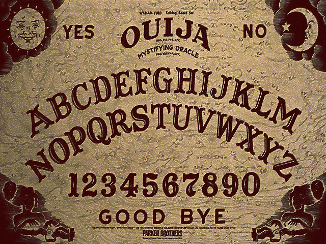 Old fashioned alphabet face circle free wallpaper - medium preview image
