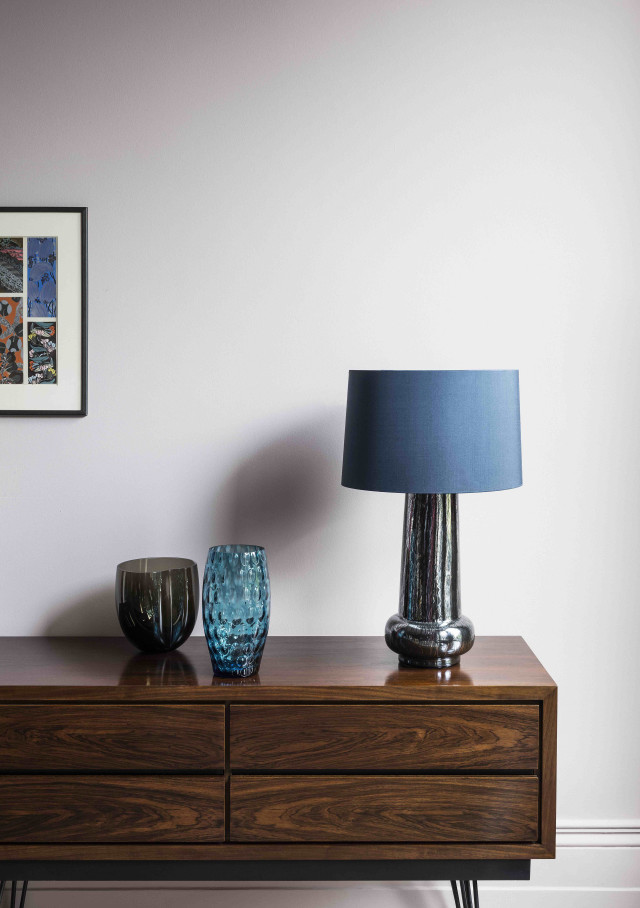 Table lamp vase picture wallroom free wallpaper - medium preview image