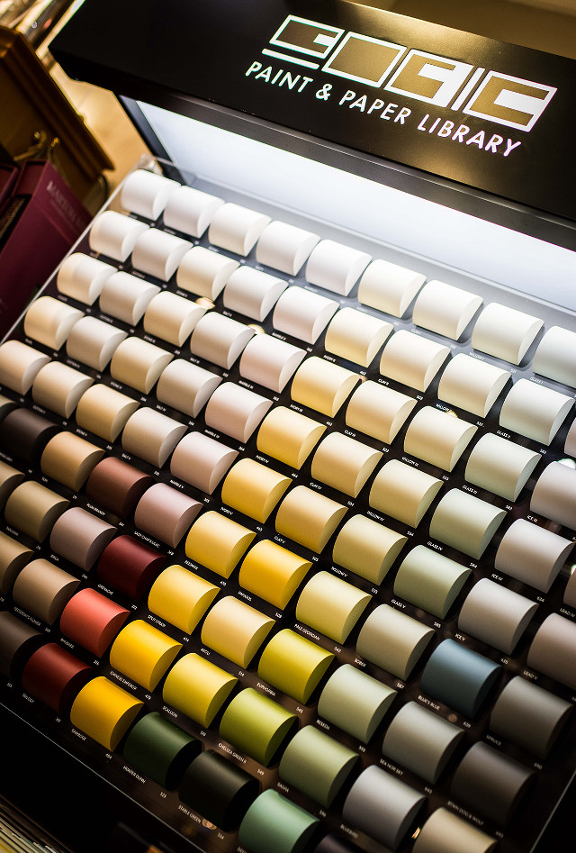 Lipstick display store window paint free wallpaper - medium preview image