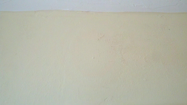 White wall cat toilet corner free wallpaper - medium preview image