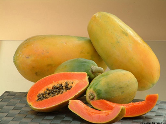 Papaya pile slices knife fork free wallpaper - medium preview image