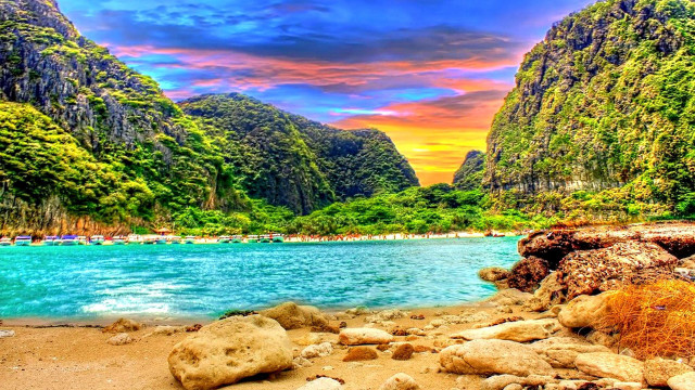 Beautiful beach mountain range water free wallpaper - medium preview image