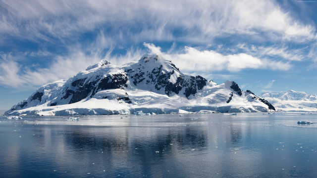 Snowy mountain lake ice planet free wallpaper - medium preview image