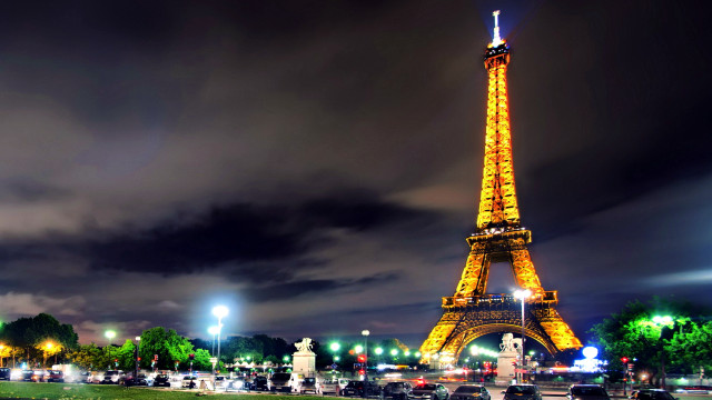 Tall tower bright light night #3 free wallpaper - medium preview image