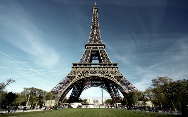 Tall tower tall spire park free wallpaper - medium preview image