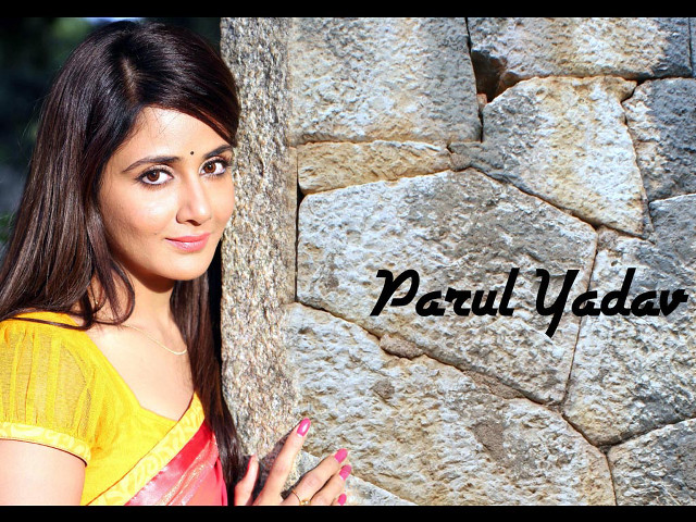 Woman stonewall parulyadar videoart ellaguru free wallpaper - medium preview image
