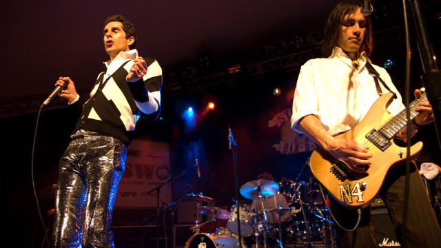 Two men playing guitars on #4 free wallpaper - medium preview image