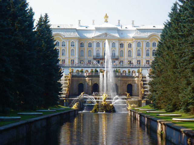 Large building fountain trees people #2 free wallpaper - medium preview image