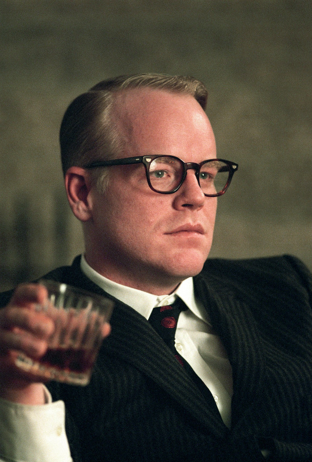Man suit tie wine glass free wallpaper - medium preview image