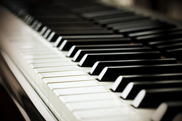 Piano closeup black white keyboard free wallpaper - medium preview image