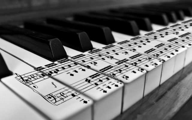 Piano musical notes black white #5 free wallpaper - medium preview image