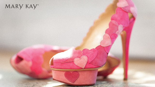 Pink shoes hearts table white free wallpaper - medium preview image