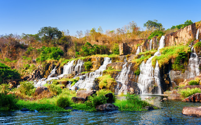 Waterfall middle waterbody swimmers nature free wallpaper - medium preview image