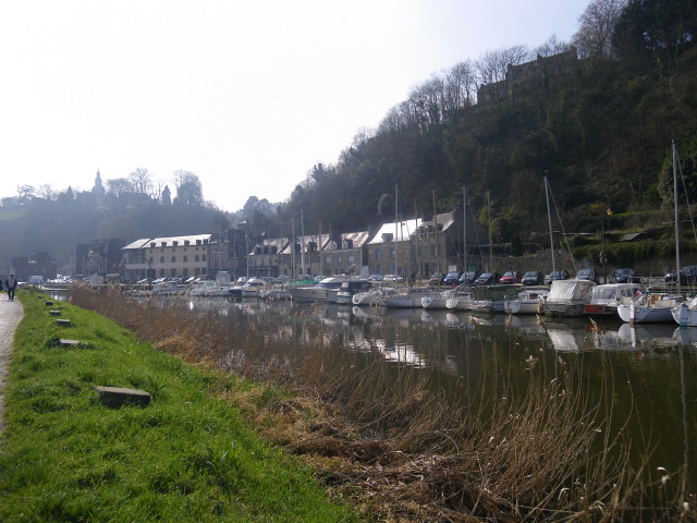 Boats river hillside pleinair mattepainting free wallpaper - medium preview image
