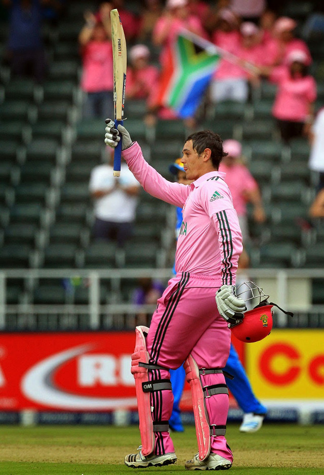 Man pink uniform bat glove free wallpaper - medium preview image