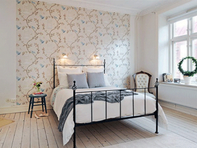 Bedroom bed window wreath wall free wallpaper - medium preview image