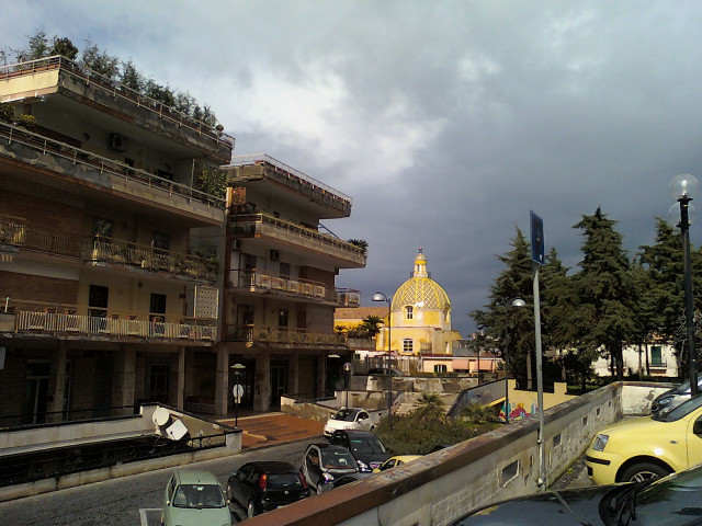 Yellow car building yellow dome free wallpaper - medium preview image