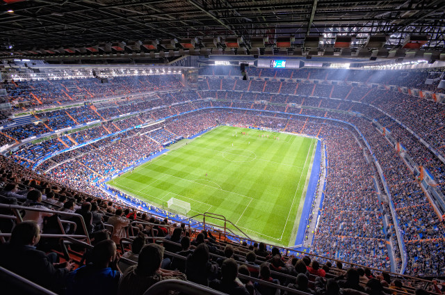Stadium cityscape ferriswheel rooftop soccer free wallpaper - medium preview image