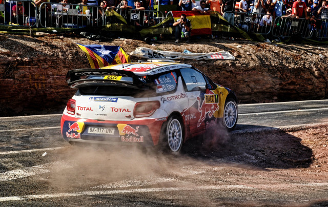 Rally car dirt road crowd free wallpaper - medium preview image