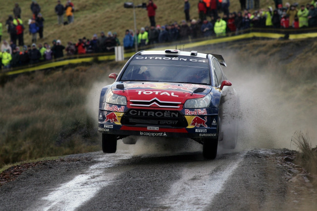 Rally car dirt road crowd #2 free wallpaper - medium preview image