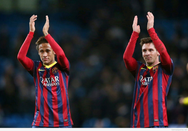 Applauding men red blue uniforms free wallpaper - medium preview image