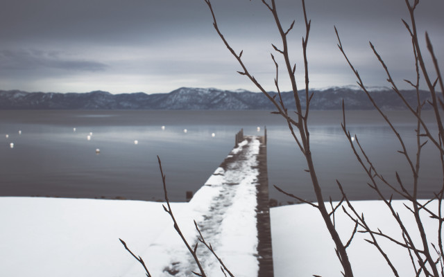 Snowy landscape water fence bench free wallpaper - medium preview image