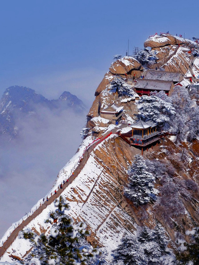 Mountain building snow fog blue free wallpaper - medium preview image