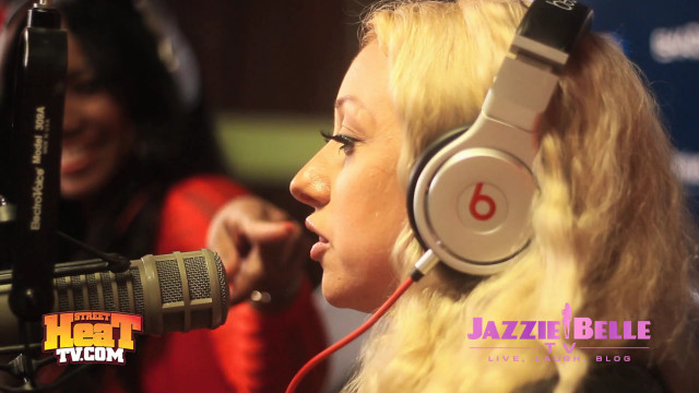 Woman headphones recording studio microphone free wallpaper - medium preview image
