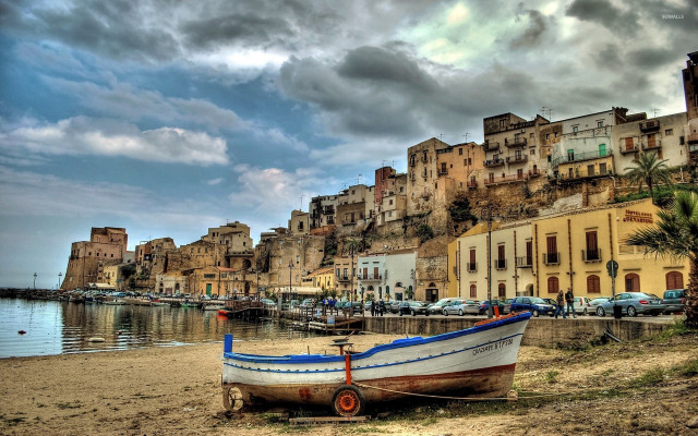 Boat shore lake city hill free wallpaper - medium preview image