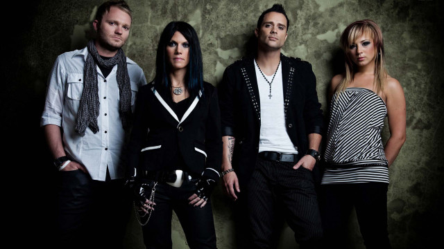 Group people standing wall black free wallpaper - medium preview image
