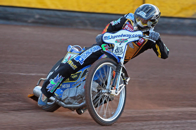 Man motorcycle dirttrack helmet blackjacket free wallpaper - medium preview image