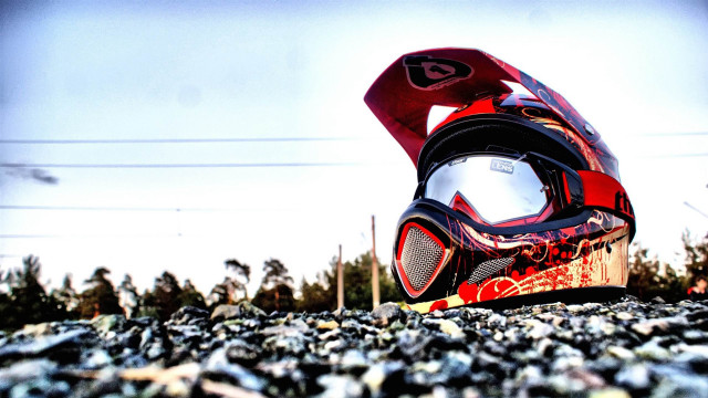 Helmet goggles rocks gravel sunlight free wallpaper - medium preview image