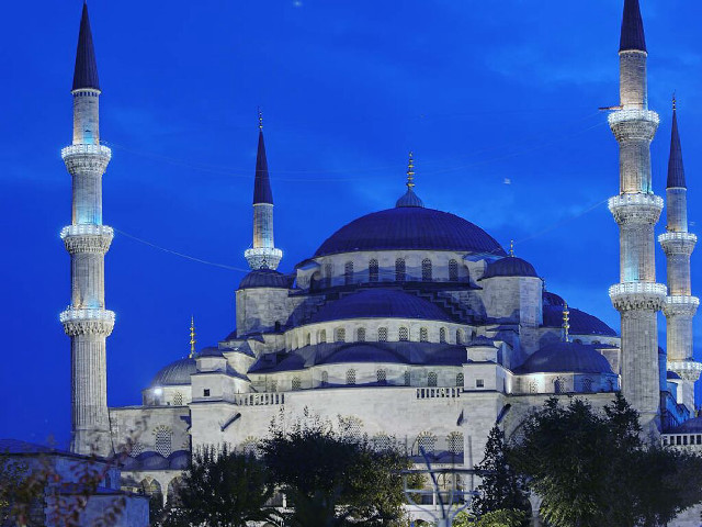 Large white building blue domes free wallpaper - medium preview image