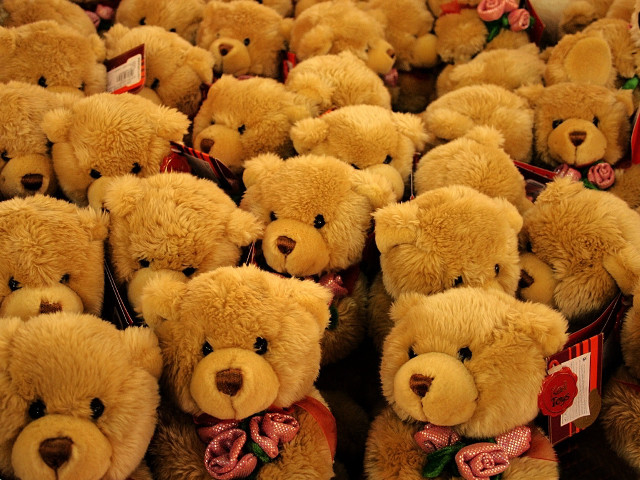 Teddy bears ribbons pile group free wallpaper - medium preview image