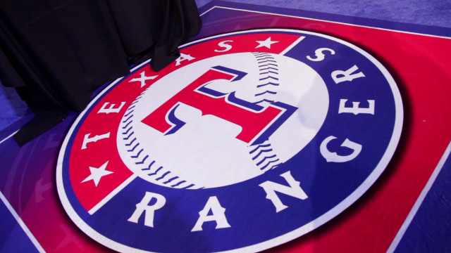 Baseball logo carpet suitcase bag free wallpaper - medium preview image