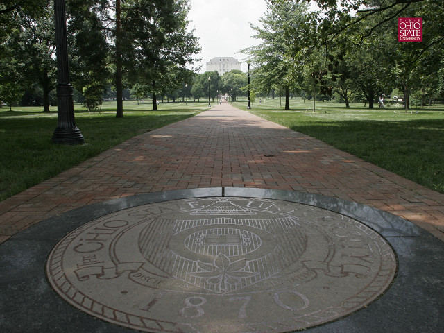 Brick walkway circular medallion park free wallpaper - medium preview image