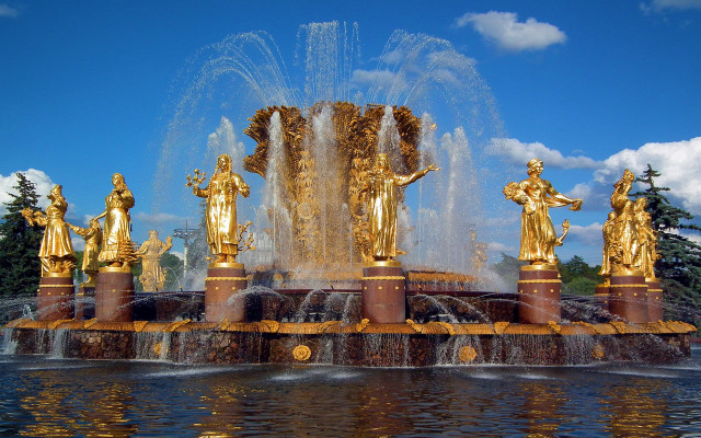 Fountain golden statues blue sky free wallpaper - medium preview image