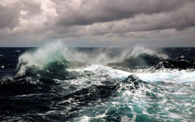 Large wave breaking ocean cloudy #3 free wallpaper - medium preview image