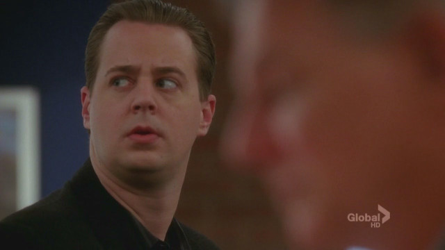 Man looking mirror eyes open free wallpaper - medium preview image